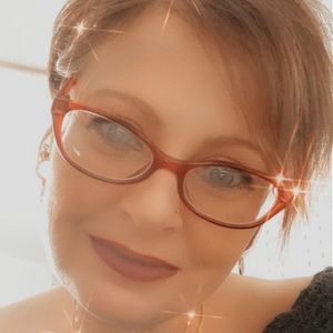 Meet your Posher, Shawna